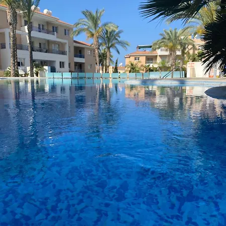 Lovely 2 Bedroom In Iris Village Apartment Paphos