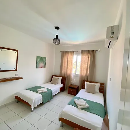 Lovely 2 Bedroom In Iris Village Apartment Paphos